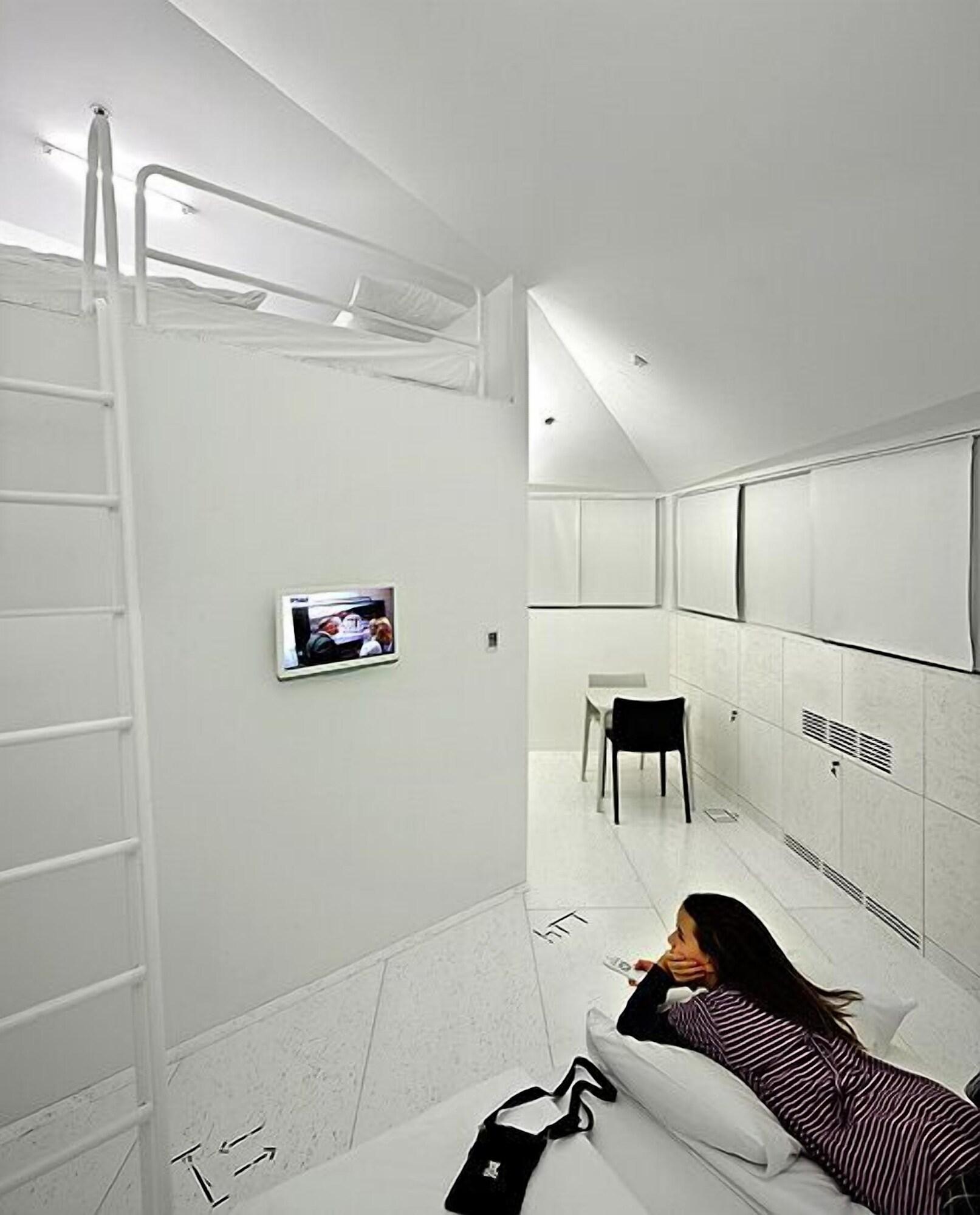 Hostel Design Goli&bosi