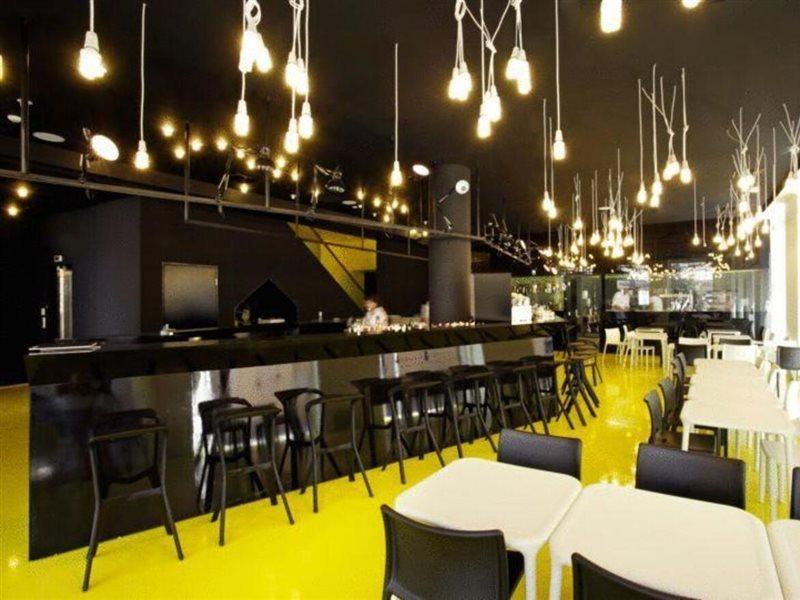 Design One Hostal *