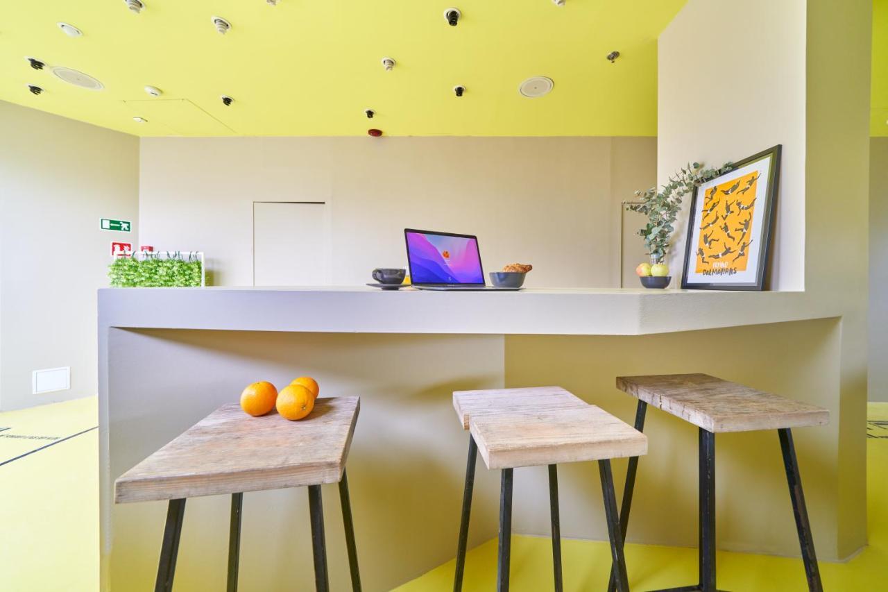 Design One Hostal