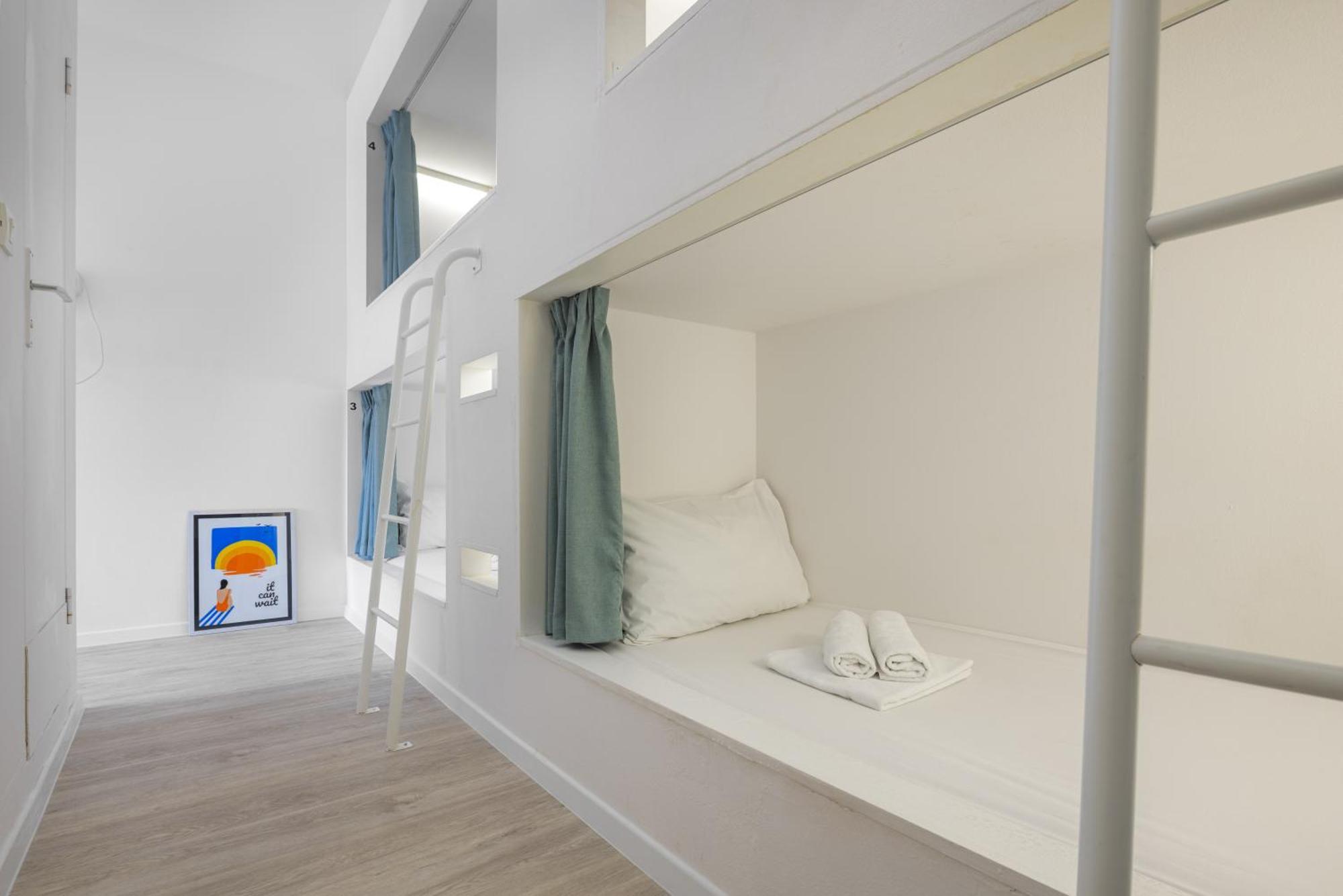 Design One Hostal